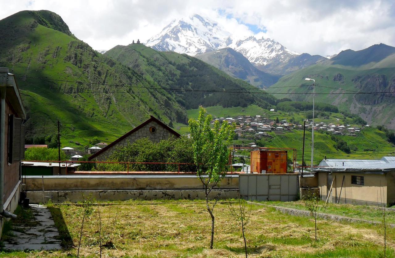 Guest House Kavtarashvili 38 Kazbegi Εξωτερικό φωτογραφία