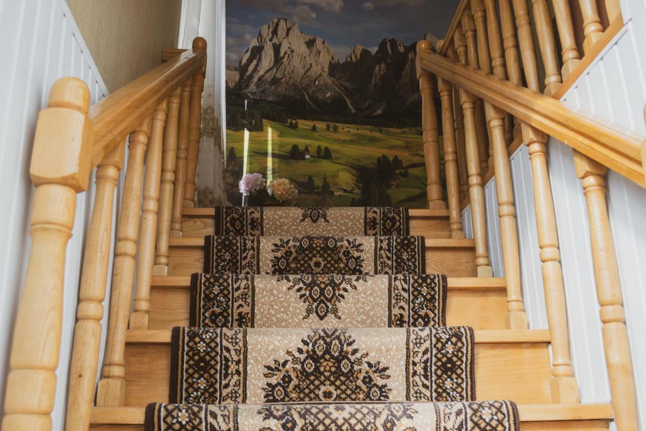 Guest House Kavtarashvili 38 Kazbegi Εξωτερικό φωτογραφία